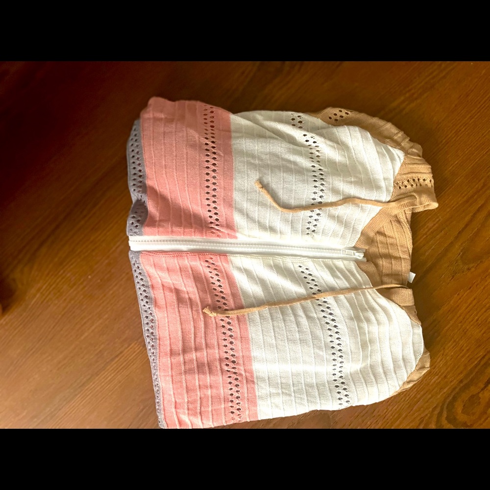 Light hooded shirt